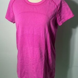 Women’s Bright Pink Lululemon Athletic T Shirt Sz 12